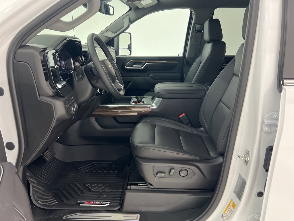 New 2026 Chevrolet Silverado 2500 LT w/ Z71 Chrome Sport Edition image 17