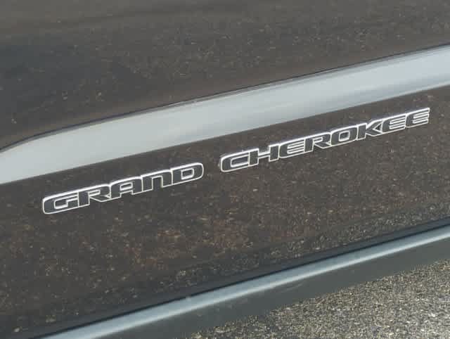 Certified 2020 Jeep Grand Cherokee Limited AWD/4WD image 13
