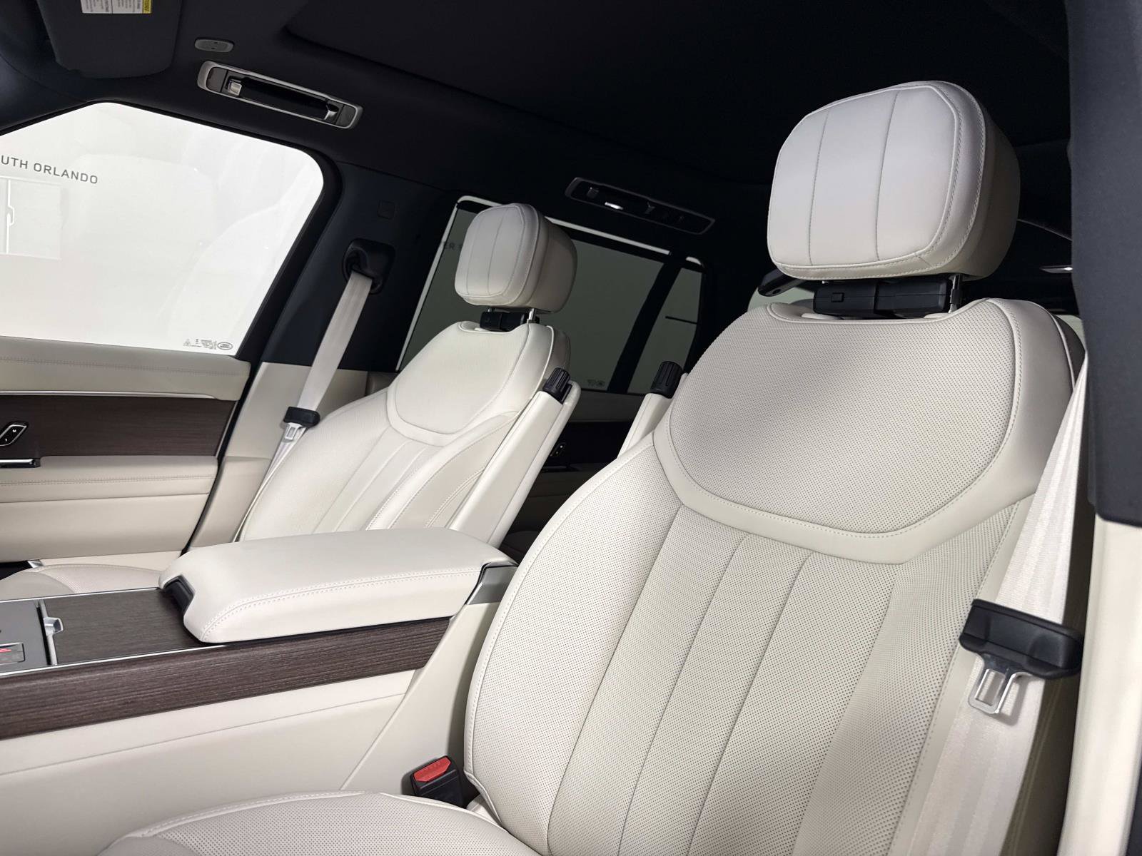 New 2026 Land Rover Range Rover Long Wheelbase SE AWD/4WD image 20