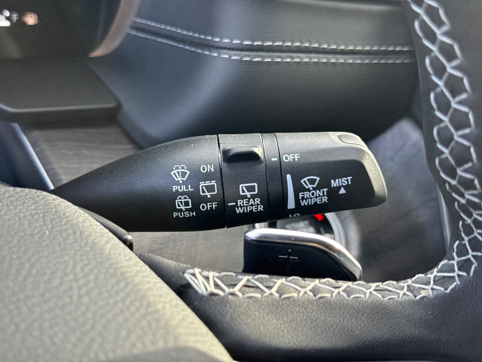 New 2025 Jeep Grand Cherokee Limited w/ Trailer Tow Package image 18