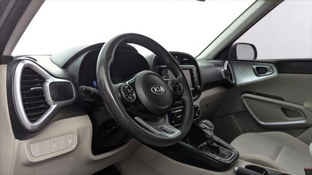 Used 2020 Kia Soul LX image 23