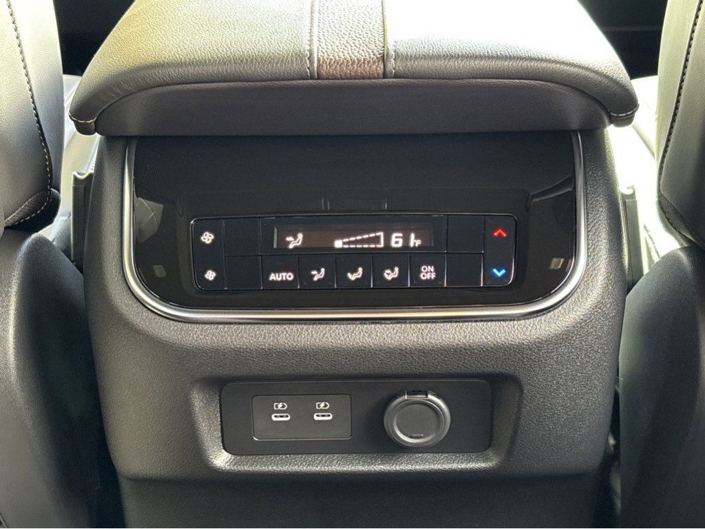 New 2026 Nissan Armada SL w/ Captain's Chari Seat Package image 23