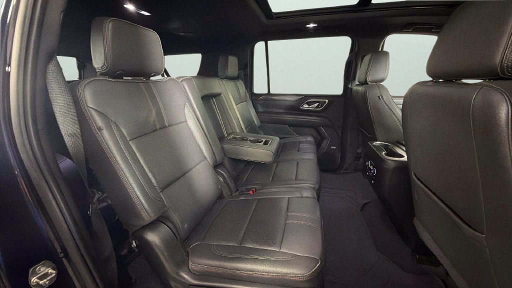 Certified 2022 Chevrolet Suburban RST w/ Sport Performance Package RWD image 34
