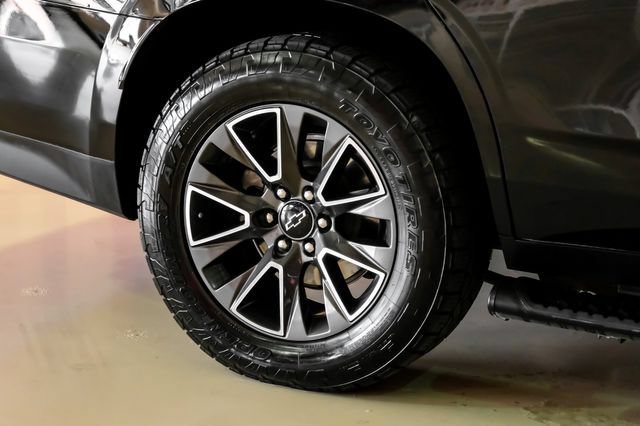 Used 2023 Chevrolet Tahoe Z71 w/ Z71 Off-Road Package AWD/4WD image 56