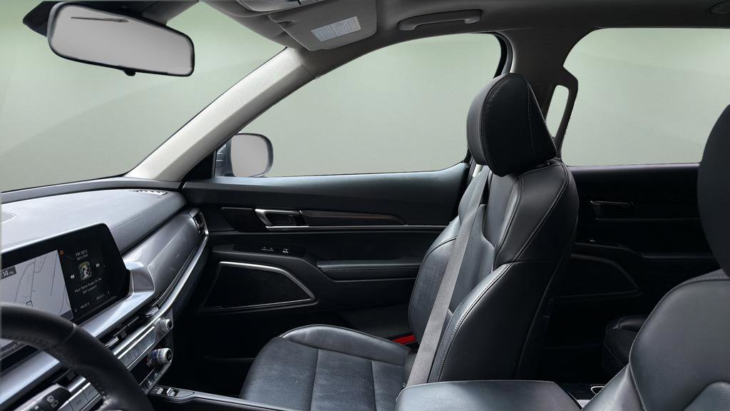 Used 2024 Kia Telluride S w/ S Sunroof Package image 13