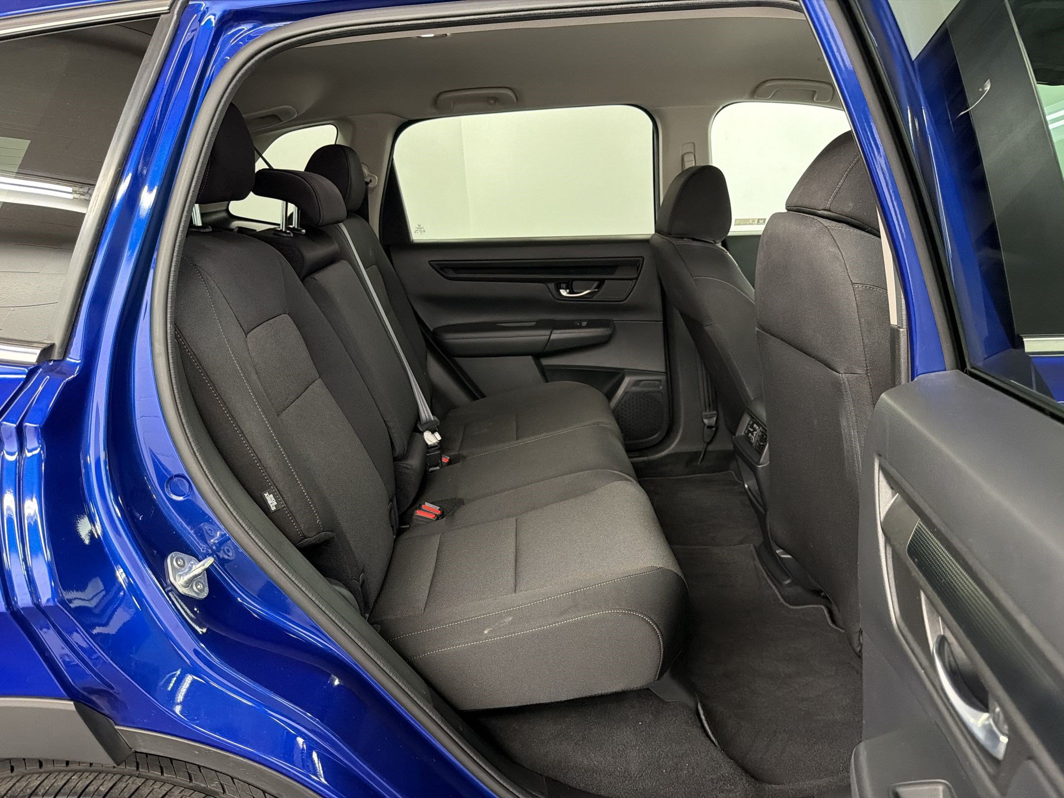 Certified 2025 Honda CR-V LX image 29