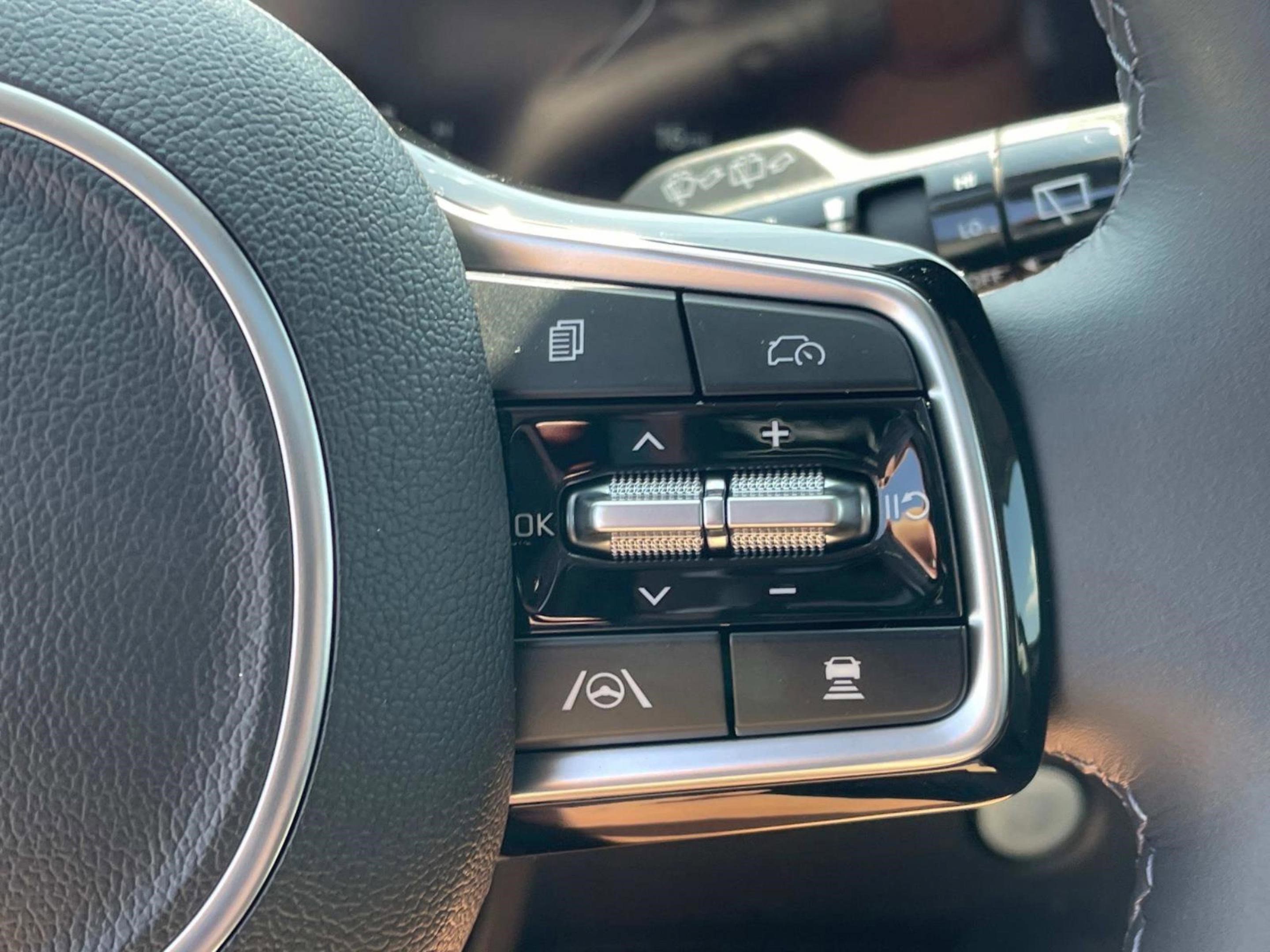 New 2026 Kia Carnival SX Prestige image 41