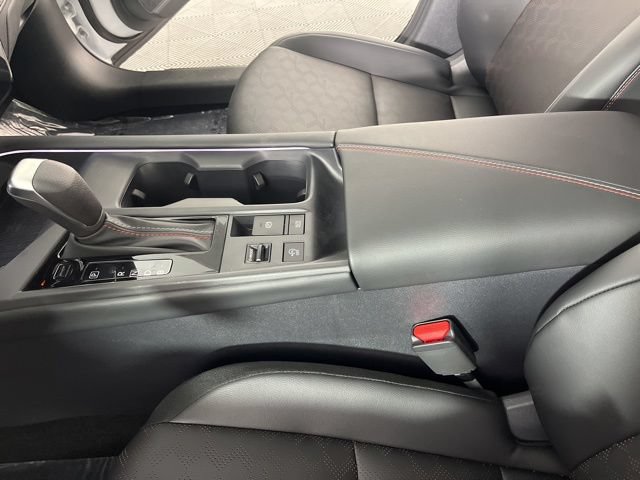 New 2026 Nissan Sentra SR w/ SR Premium Package FWD image 28