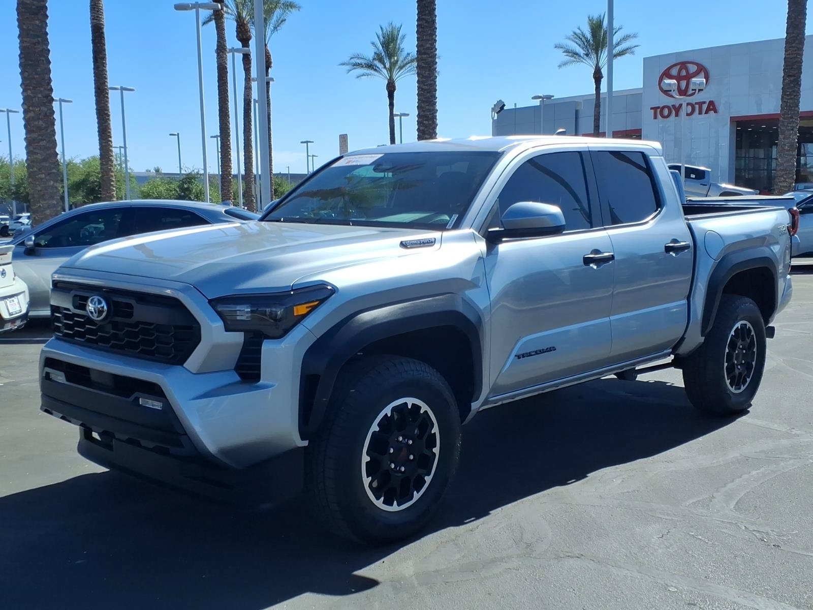 Certified 2025 Toyota Tacoma TRD Off-Road AWD/4WD image 8