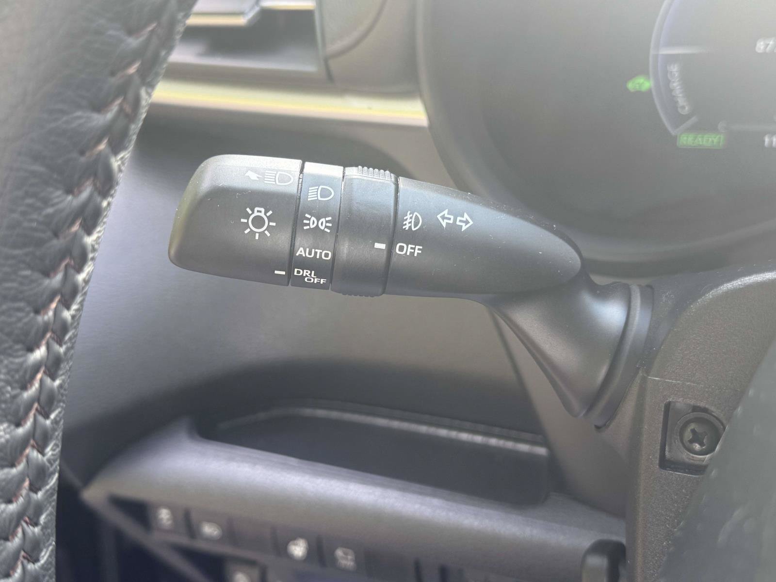 Certified 2025 Toyota Sienna Platinum FWD image 24