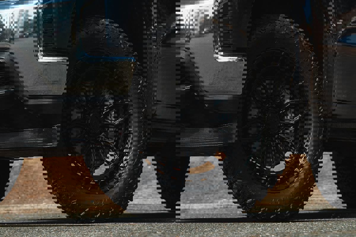 Used 2020 Chevrolet Silverado 1500 LT w/ All-Star Edition image 3