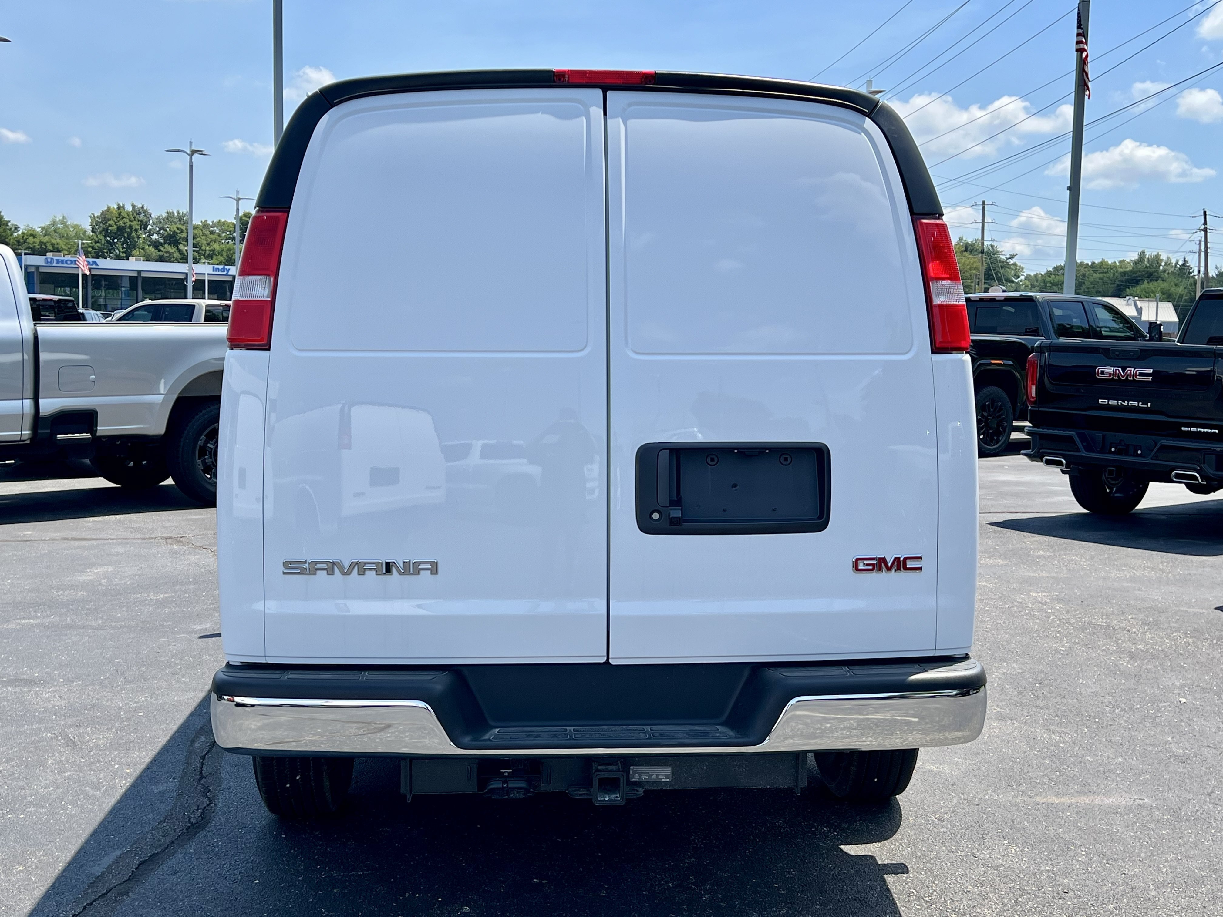 New 2026 GMC Savana 2500 w/ Driver Convenience Package RWD image 4