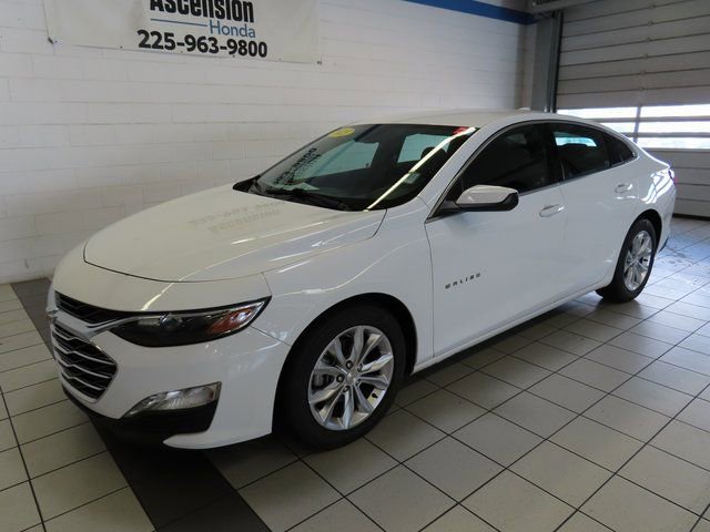 Used 2023 Chevrolet Malibu LT image 2
