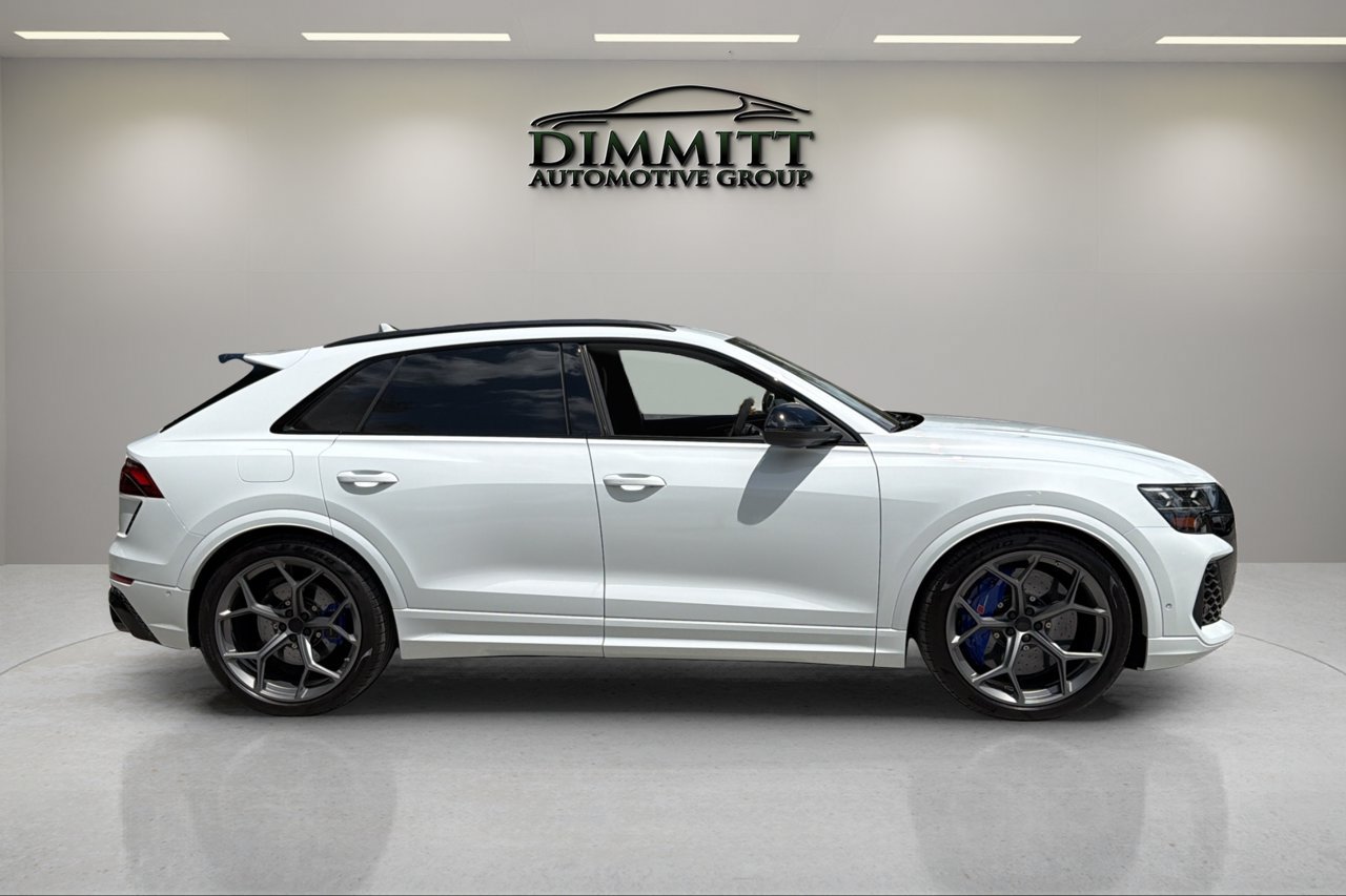 Used 2026 Audi RS Q8 performance AWD/4WD image 6