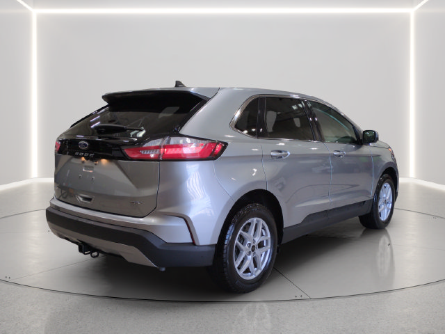 Used 2024 Ford Edge SEL w/ Convenience Package AWD/4WD image 5