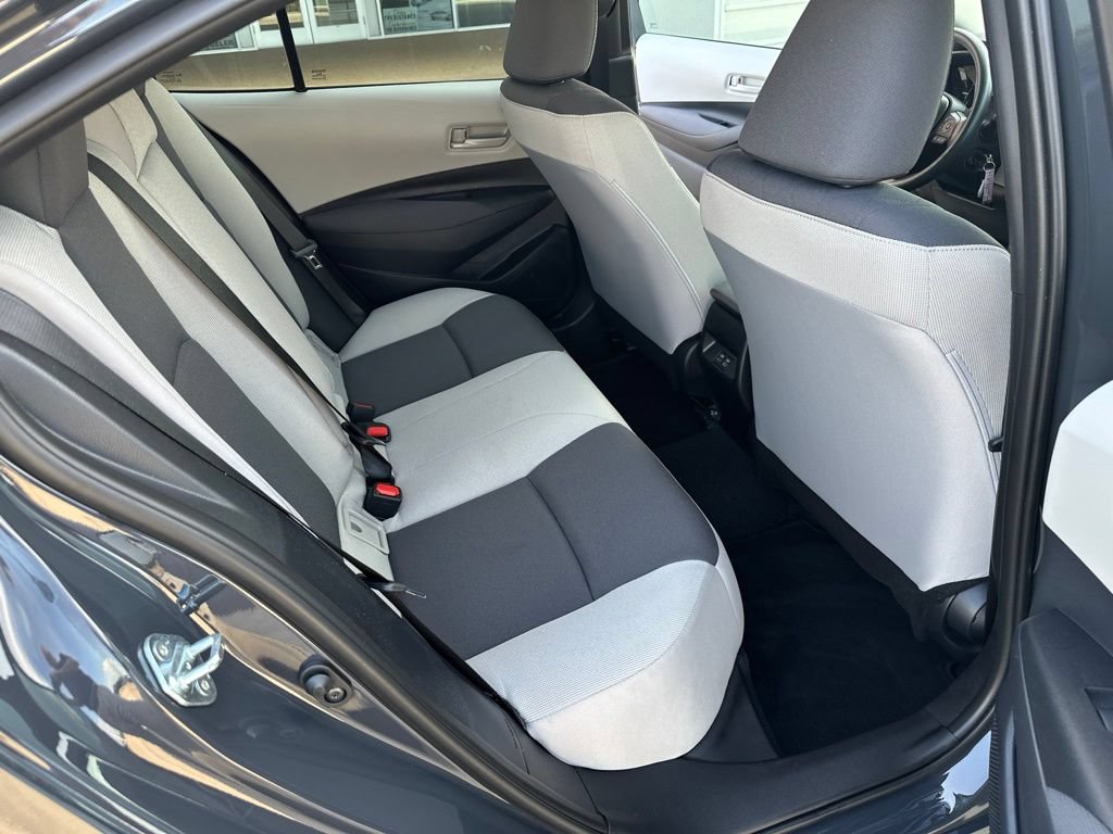 Used 2026 Toyota Corolla LE FWD image 17