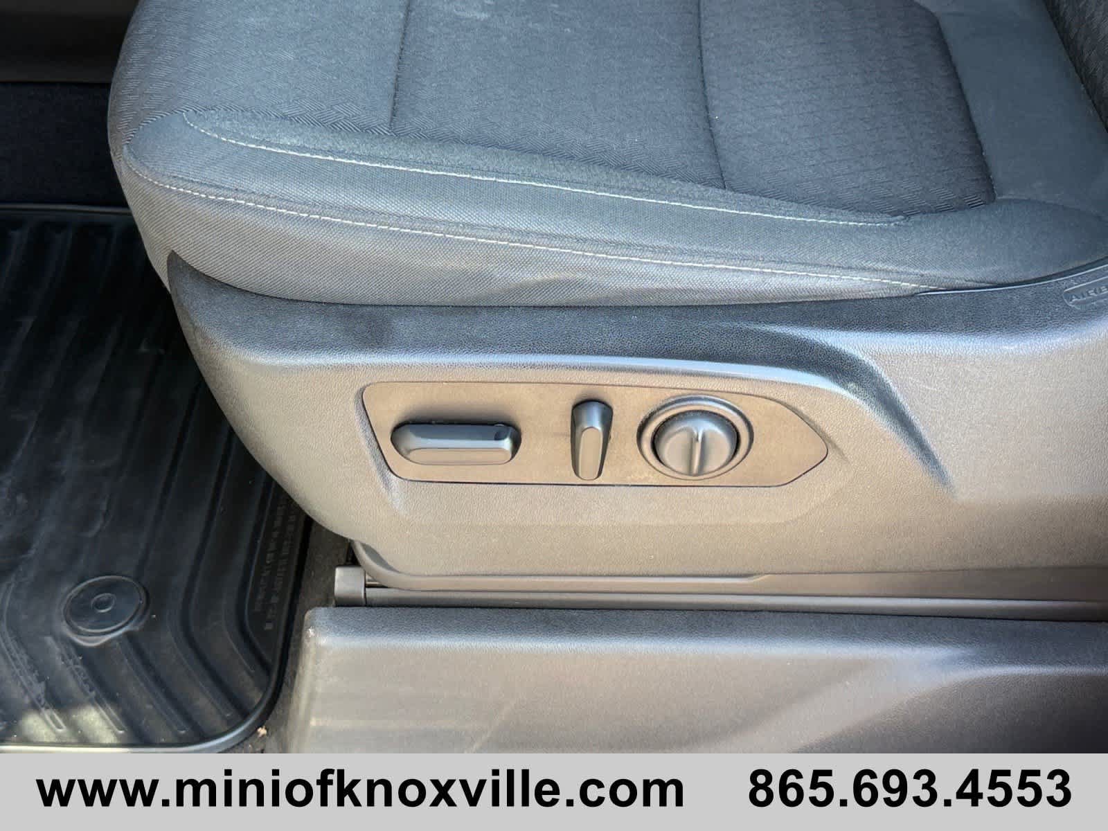 Used 2020 Chevrolet Silverado 1500 RST AWD/4WD image 15