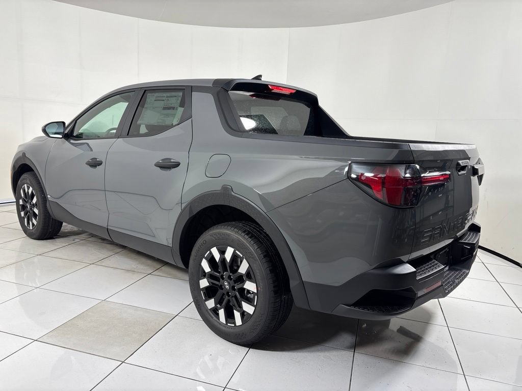 New 2027 Hyundai Santa Cruz SE FWD image 3