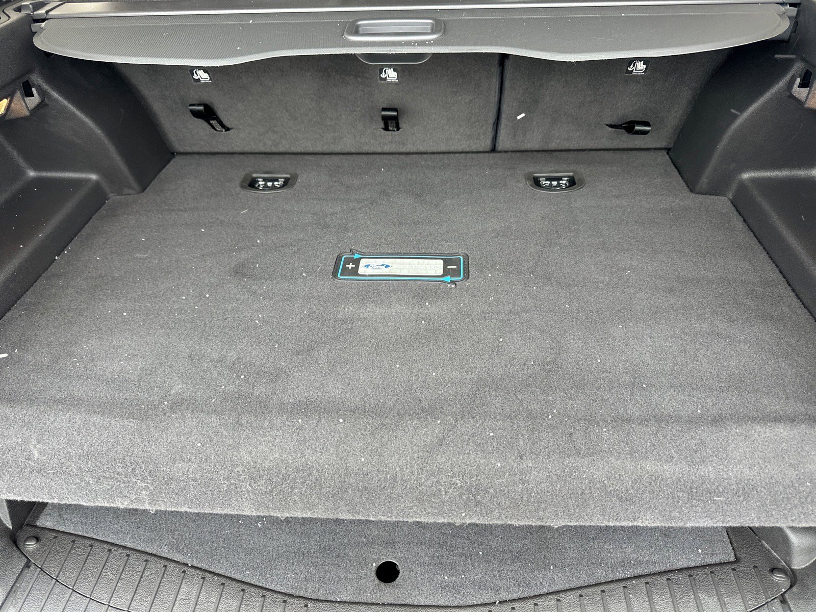 Used 2017 Ford C-MAX Energi SE w/ Equipment Group 402A image 16