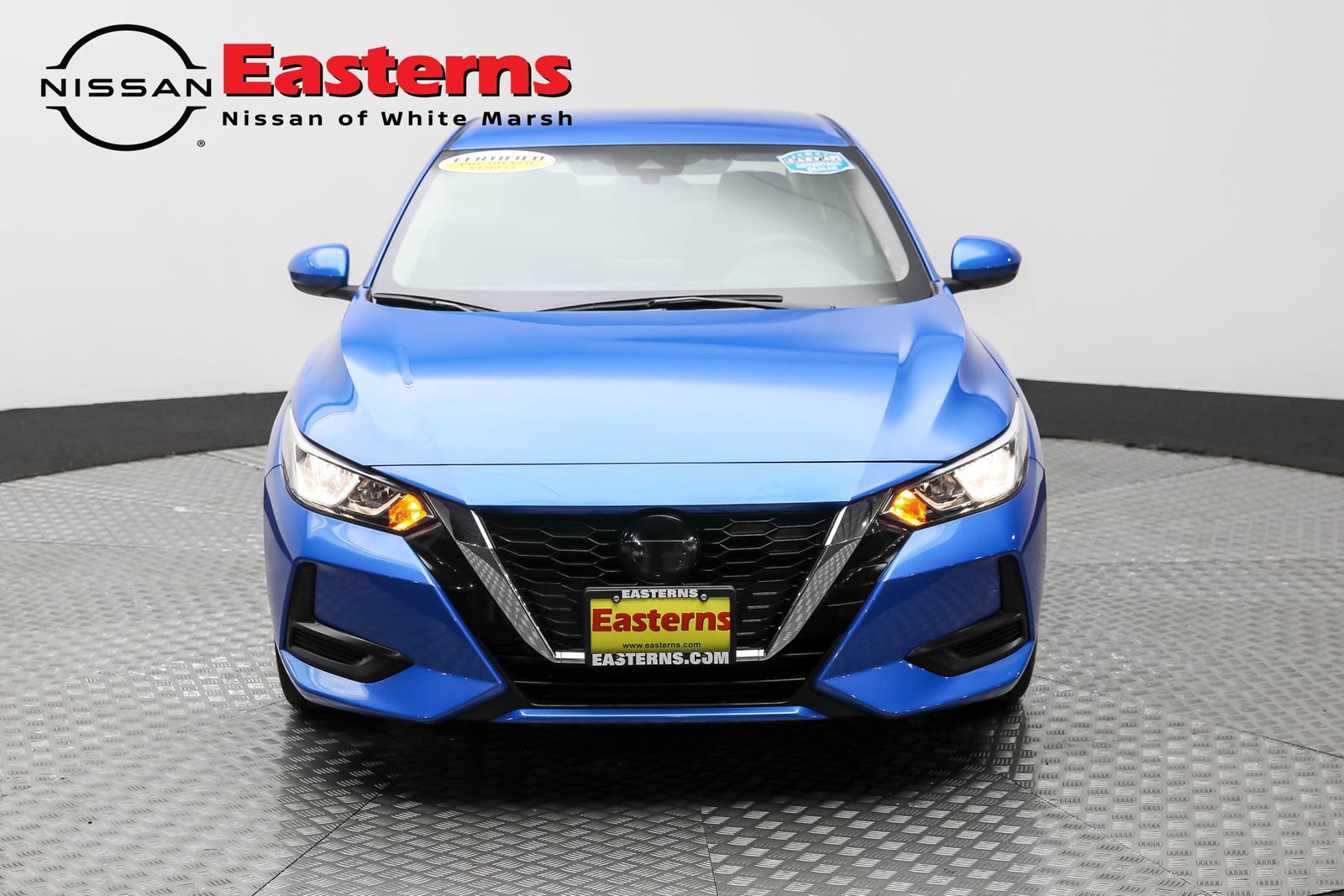 Used 2022 Nissan Sentra SV image 2