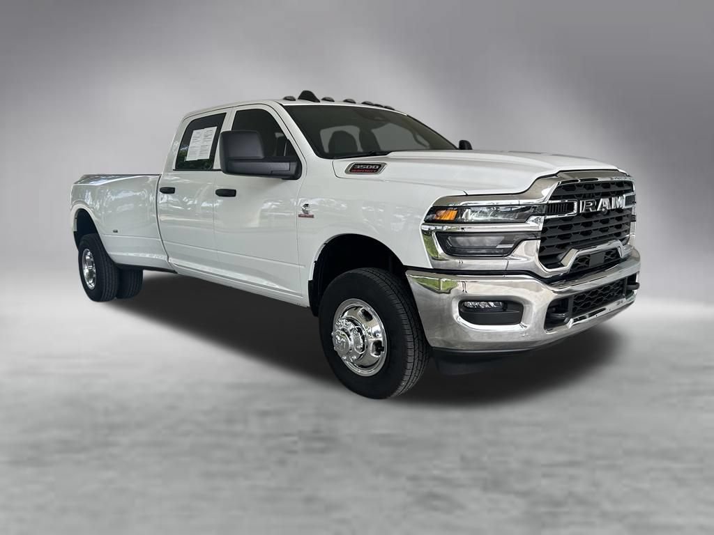 Used 2026 RAM 3500 Tradesman w/ Chrome Appearance Group A AWD/4WD image 2