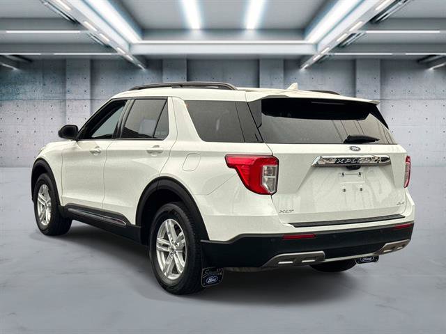 Certified 2023 Ford Explorer XLT w/ Equipment Group 202A AWD/4WD image 6