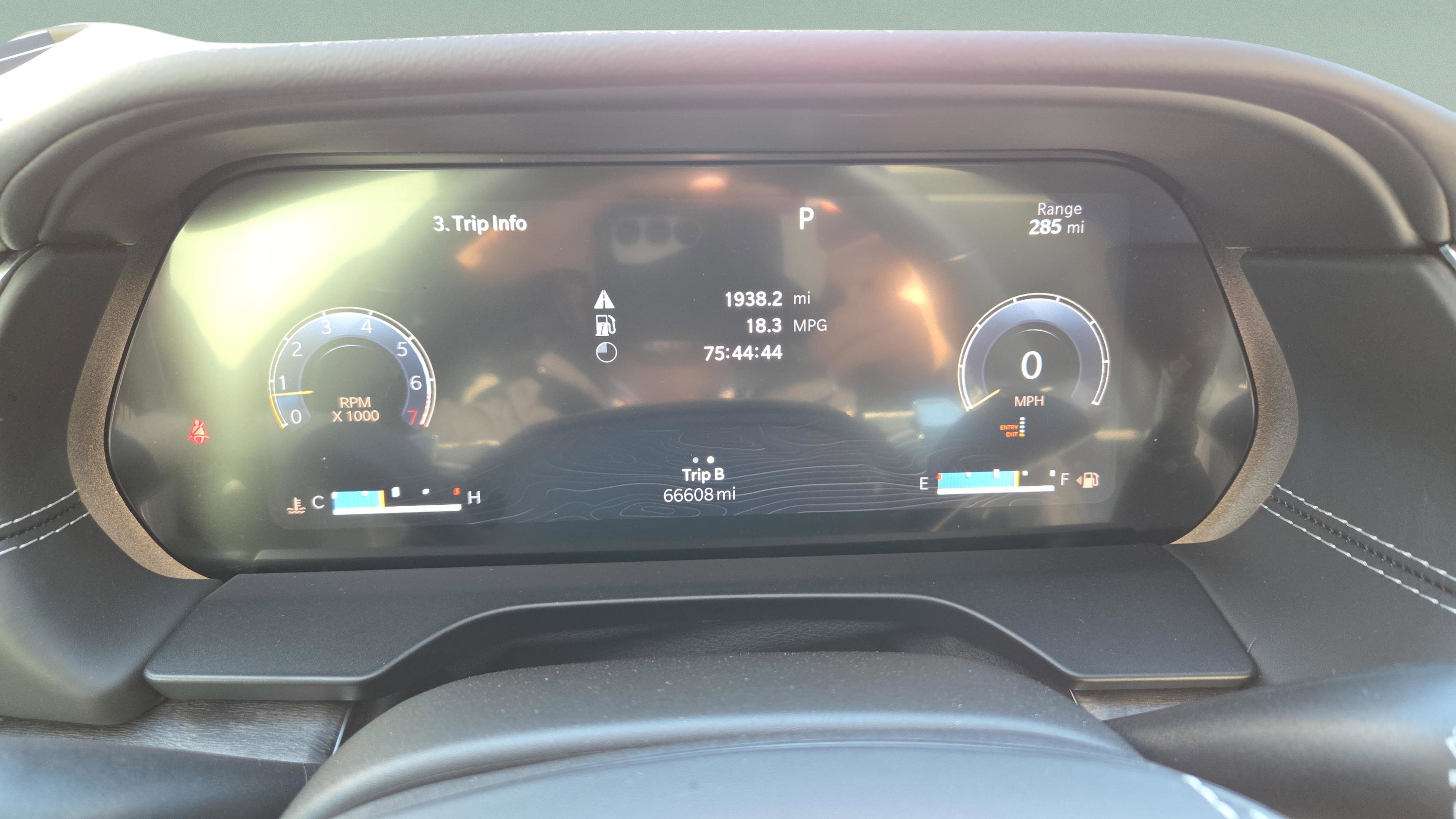 Used 2023 Jeep Grand Cherokee Overland w/ Adv Protech Group III image 17