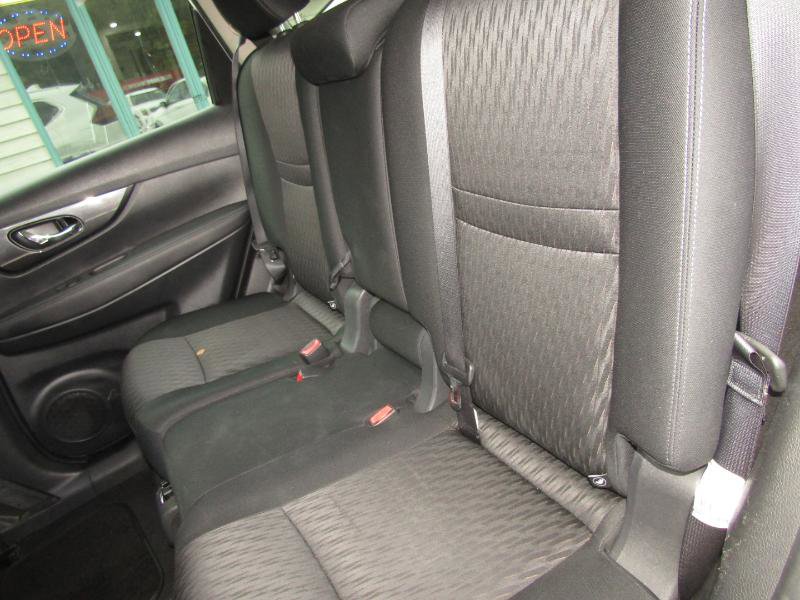 Used 2018 Nissan Rogue S image 20
