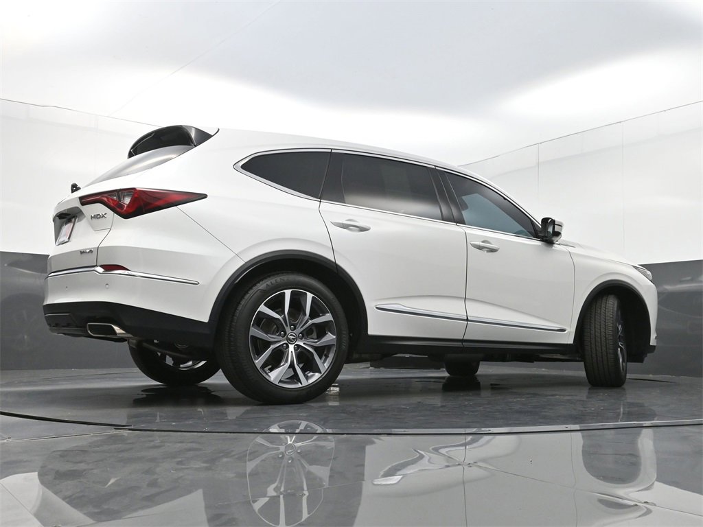 Used 2023 Acura MDX SH-AWD w/ Technology Package image 37