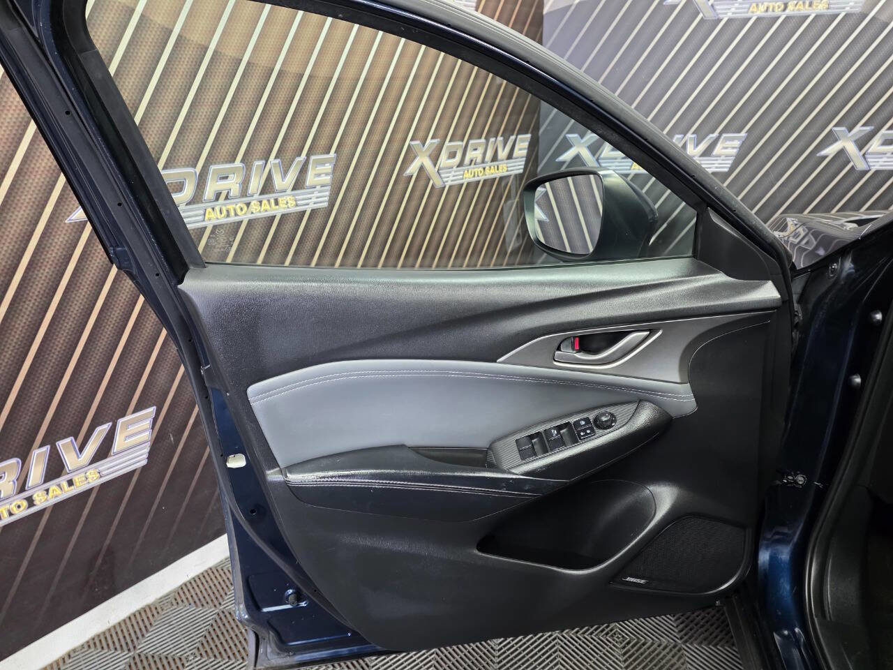 Used 2019 MAZDA CX-3 Touring w/ Preferred Equipment Package FWD image 17