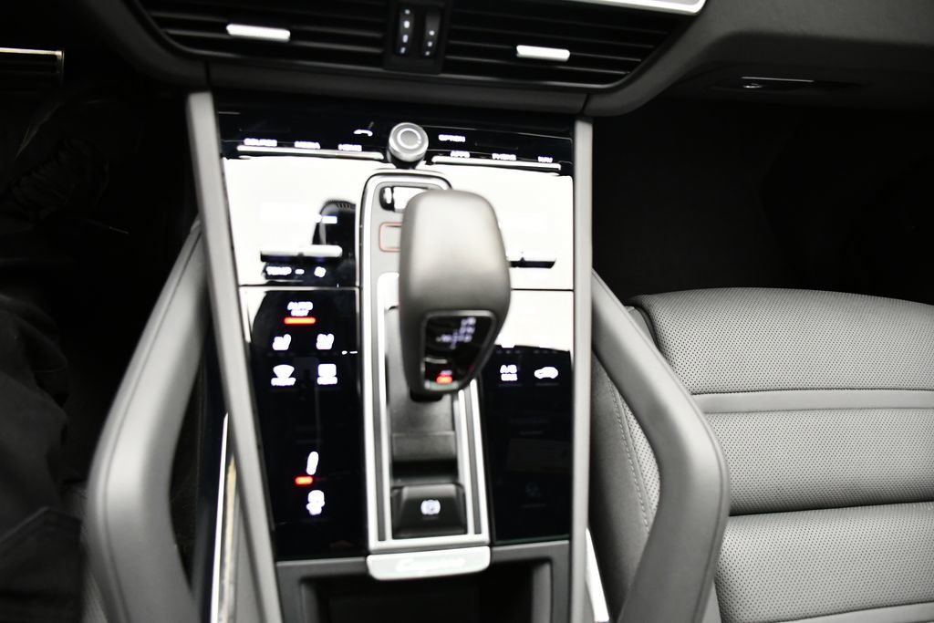 New 2026 Porsche Panamera 4S AWD/4WD image 37
