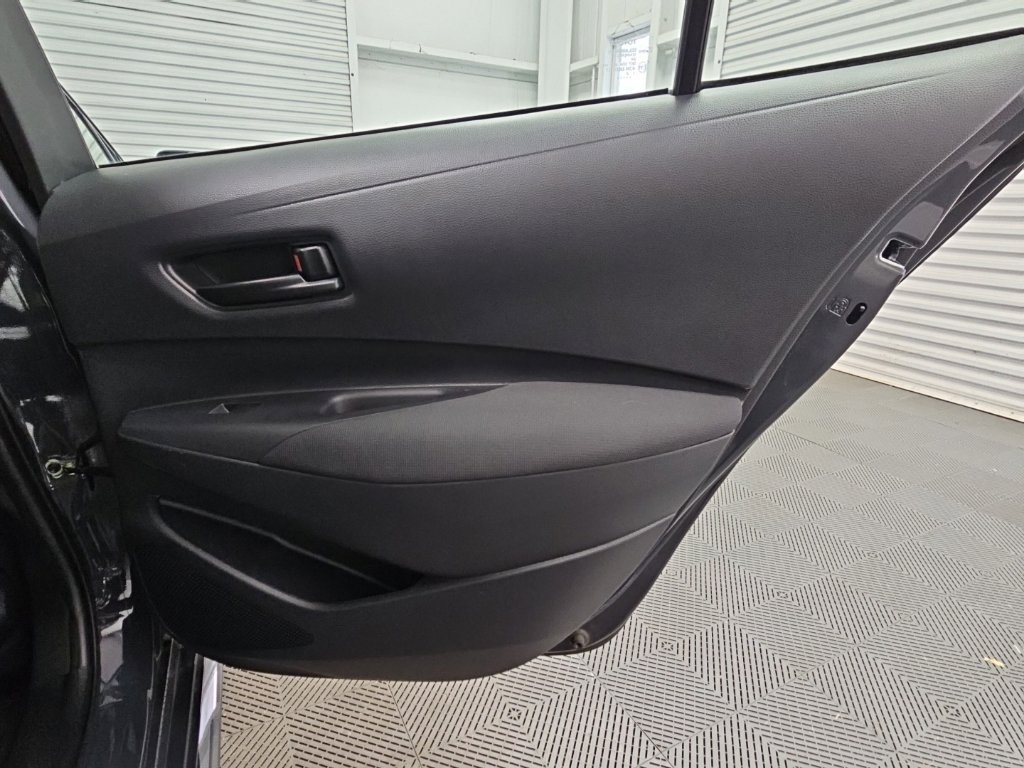 Used 2023 Toyota Corolla LE FWD image 33