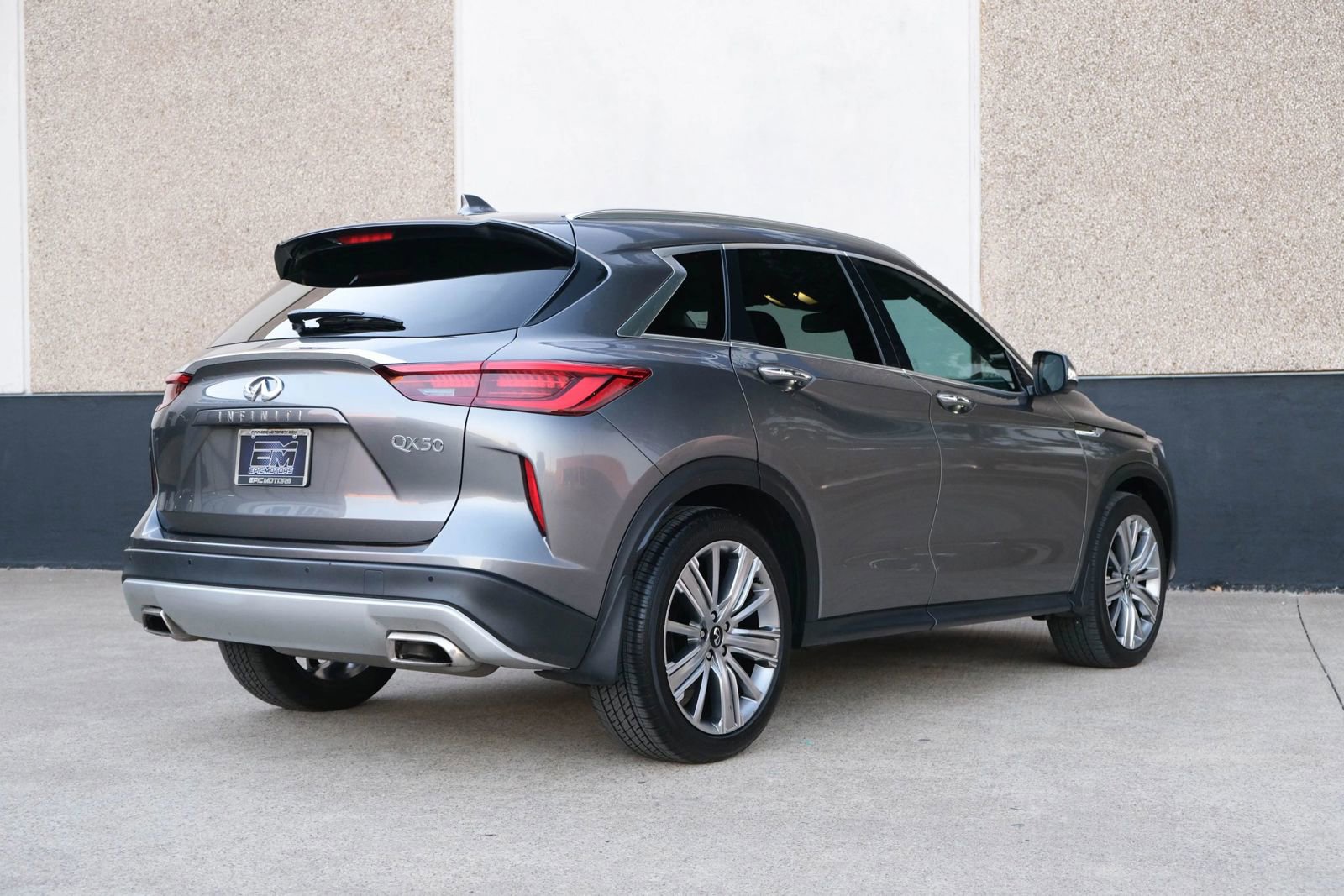 Used 2022 INFINITI QX50 Sensory image 15