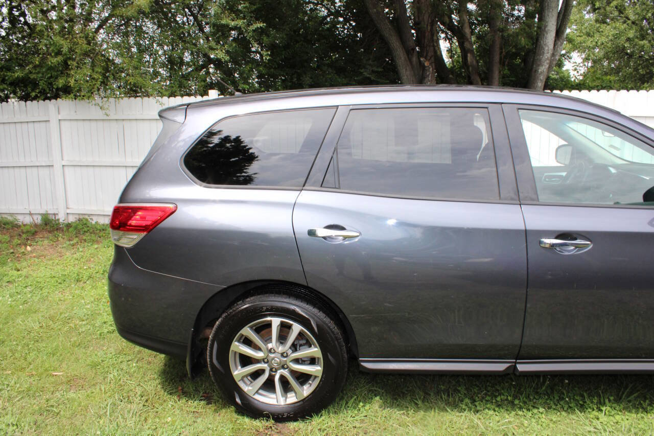 Used 2014 Nissan Pathfinder S image 5