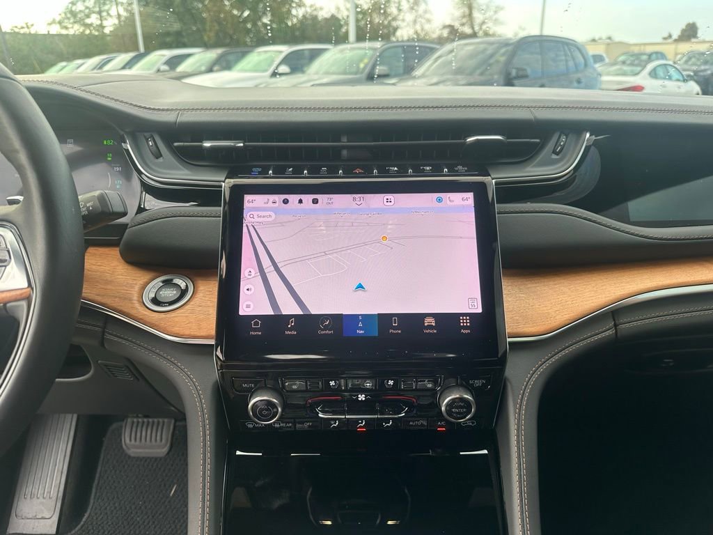 Used 2023 Jeep Grand Cherokee Summit image 14