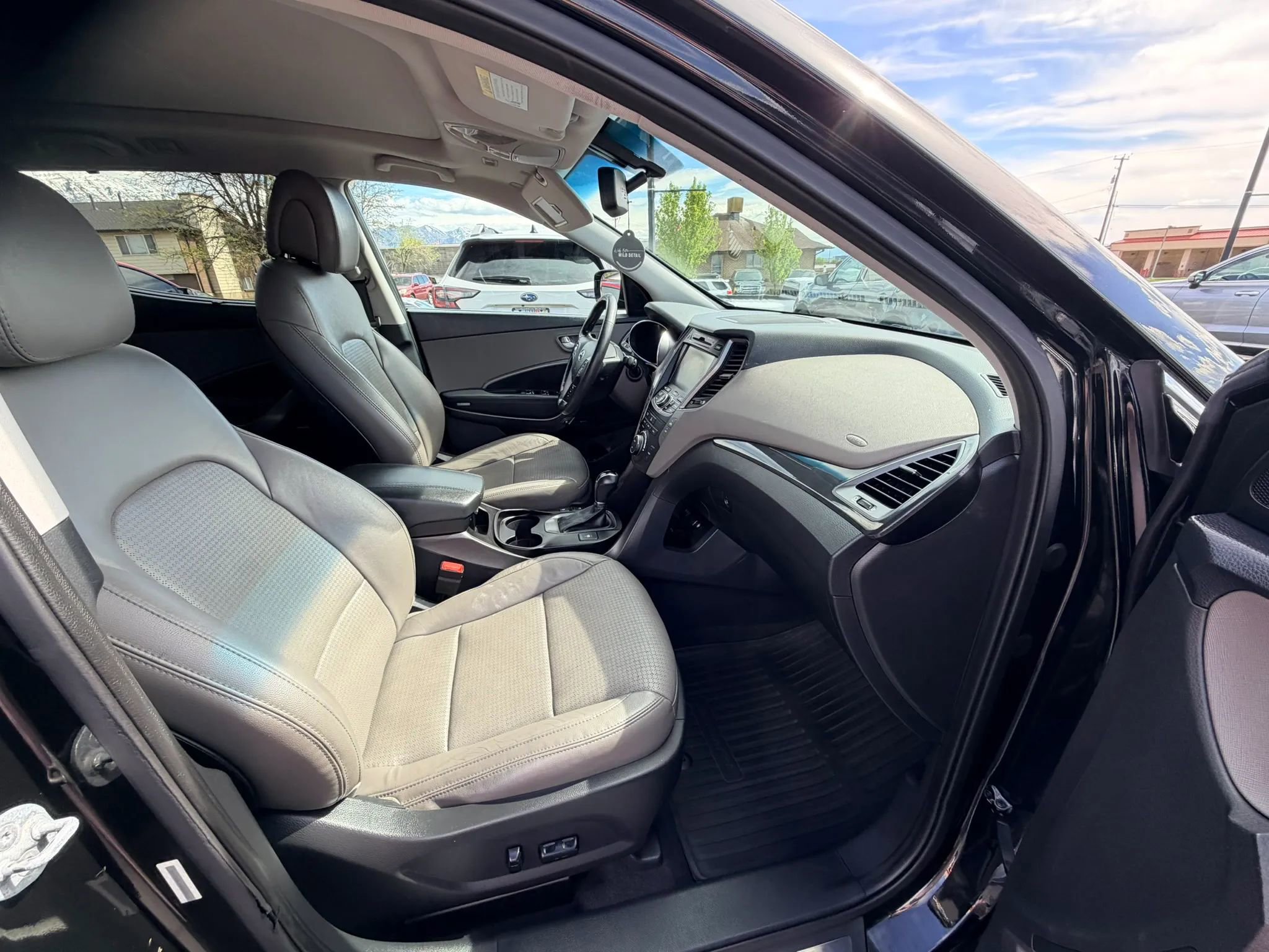 Used 2014 Hyundai Santa Fe Sport w/ Technology Package 04 image 21