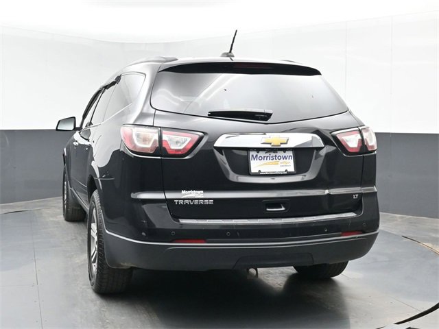 Used 2017 Chevrolet Traverse LT image 12