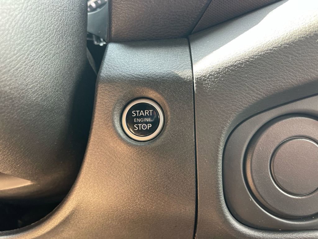 Used 2024 Nissan Frontier S w/ S Utility Package image 19