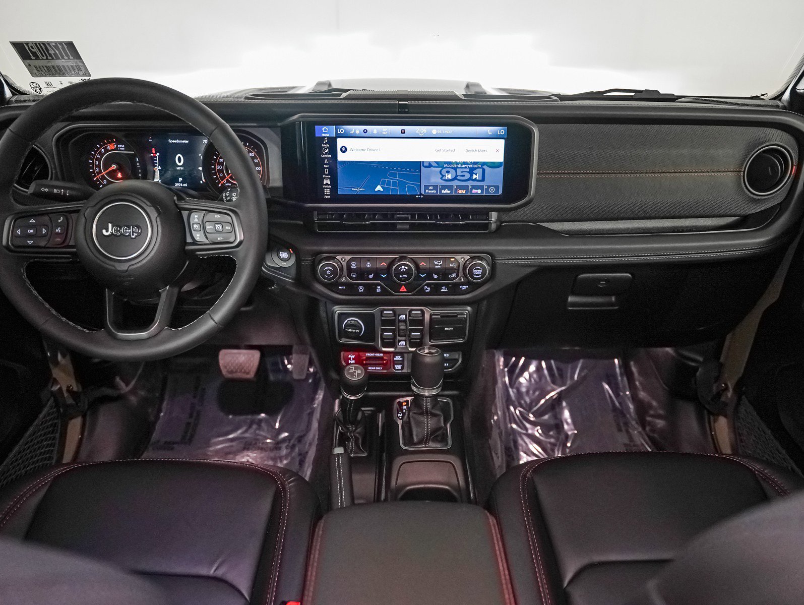 Used 2025 Jeep Wrangler Unlimited Rubicon image 9