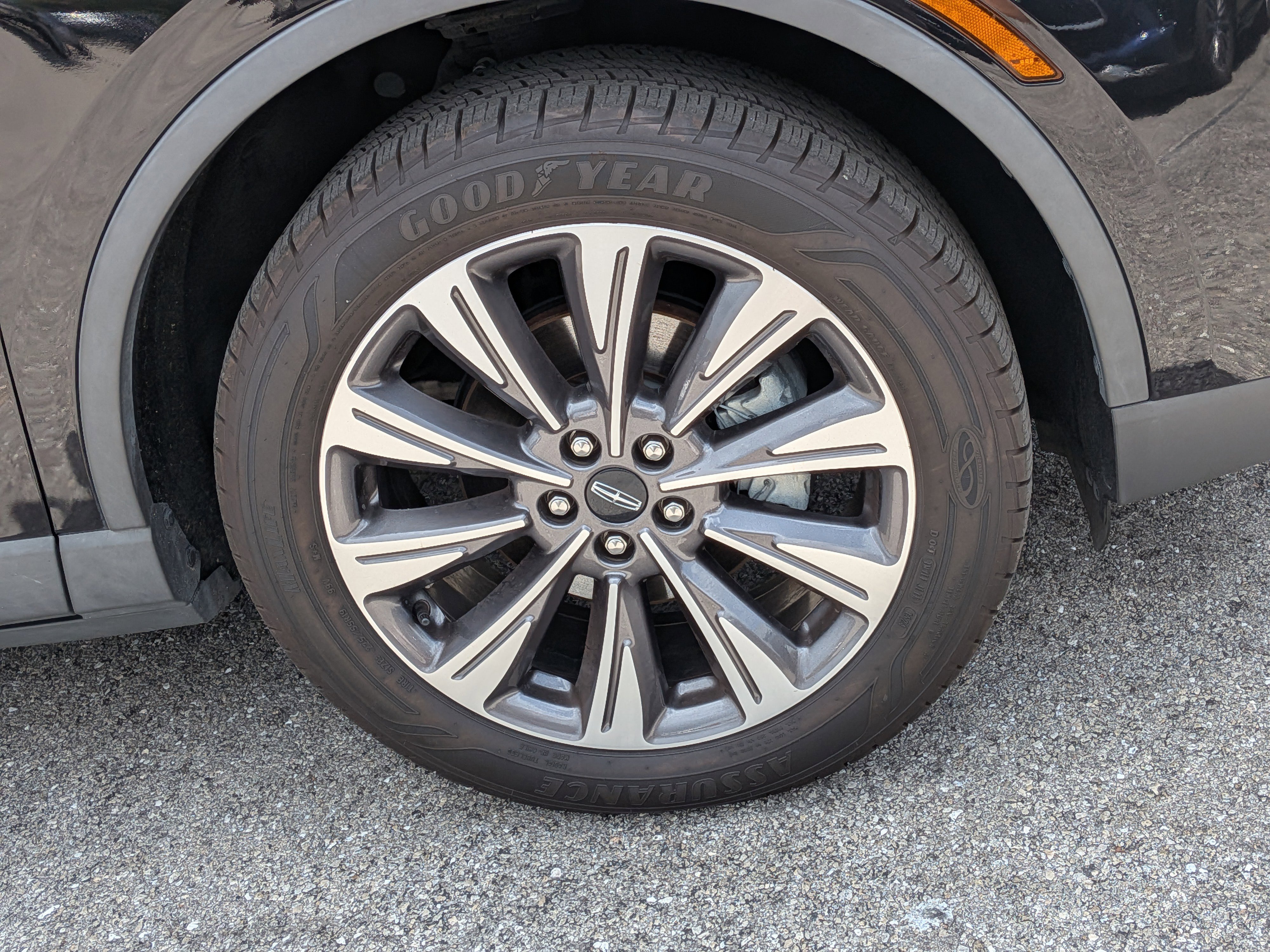 Used 2021 Lincoln Corsair Reserve FWD image 11