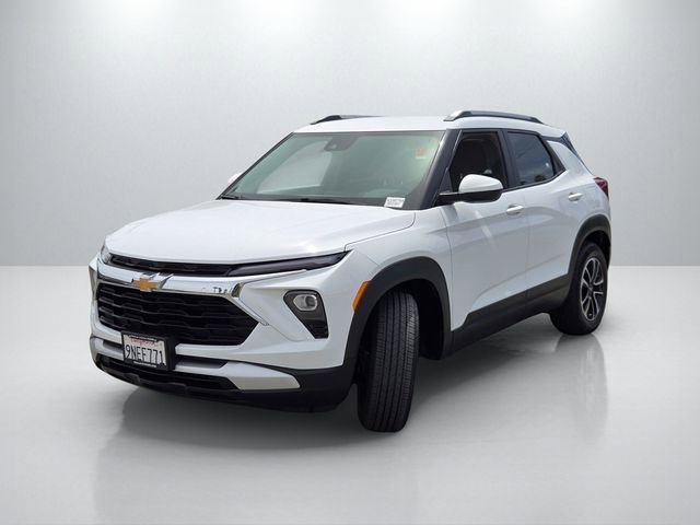 Used 2024 Chevrolet TrailBlazer LT w/ LT Cold Weather Package FWD image 8