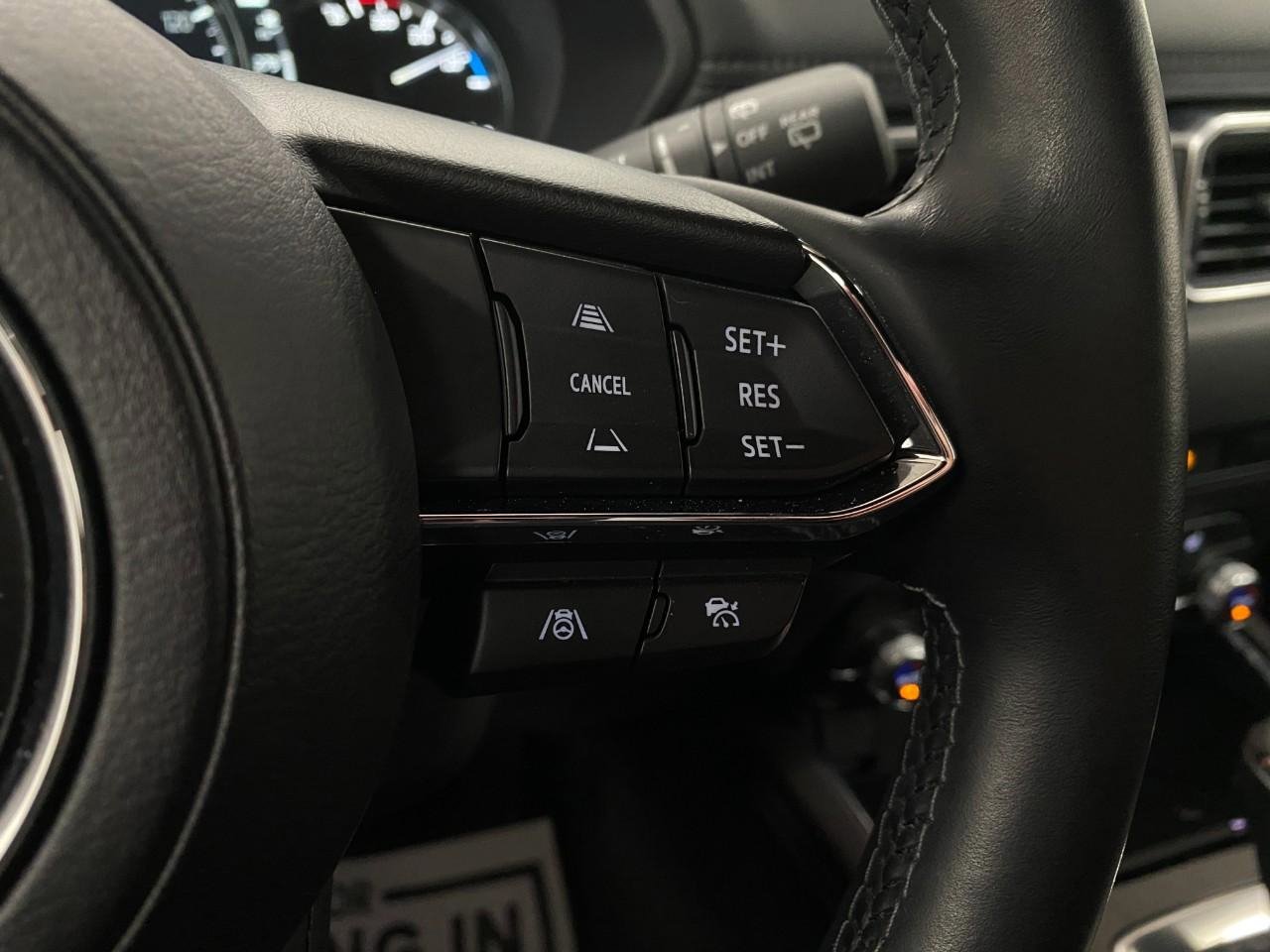 Used 2024 MAZDA CX-5 Signature image 17