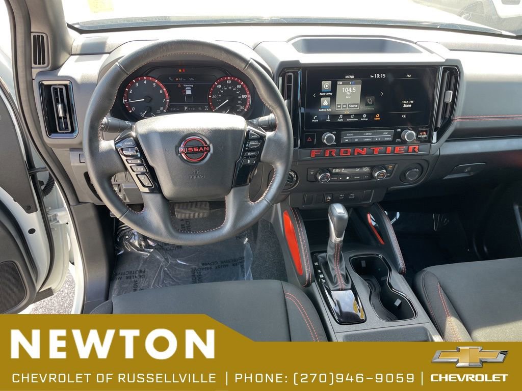 Used 2025 Nissan Frontier PRO-4X AWD/4WD image 23
