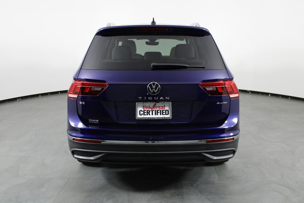 Used 2022 Volkswagen Tiguan SE w/ Panoramic Sunroof Package image 10