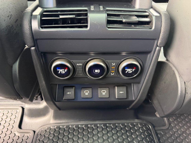 Used 2022 Land Rover Defender 110 X-Dynamic HSE AWD/4WD image 11