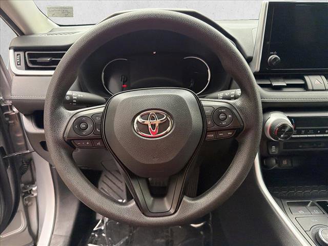 Used 2025 Toyota RAV4 LE AWD/4WD image 14