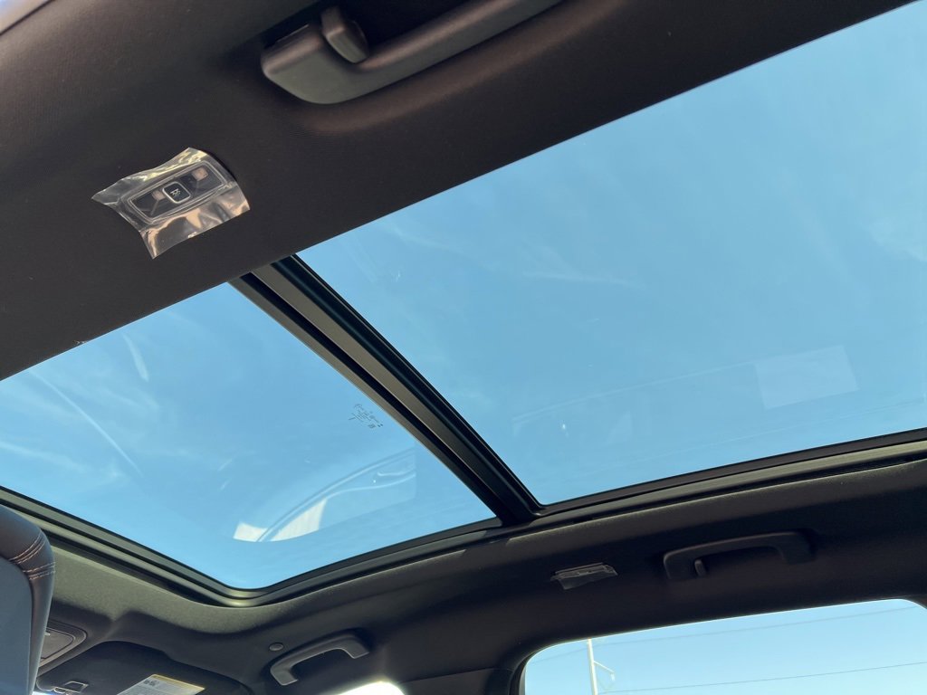 Used 2025 Lincoln Nautilus Premier w/ Equipment Group 102A image 34