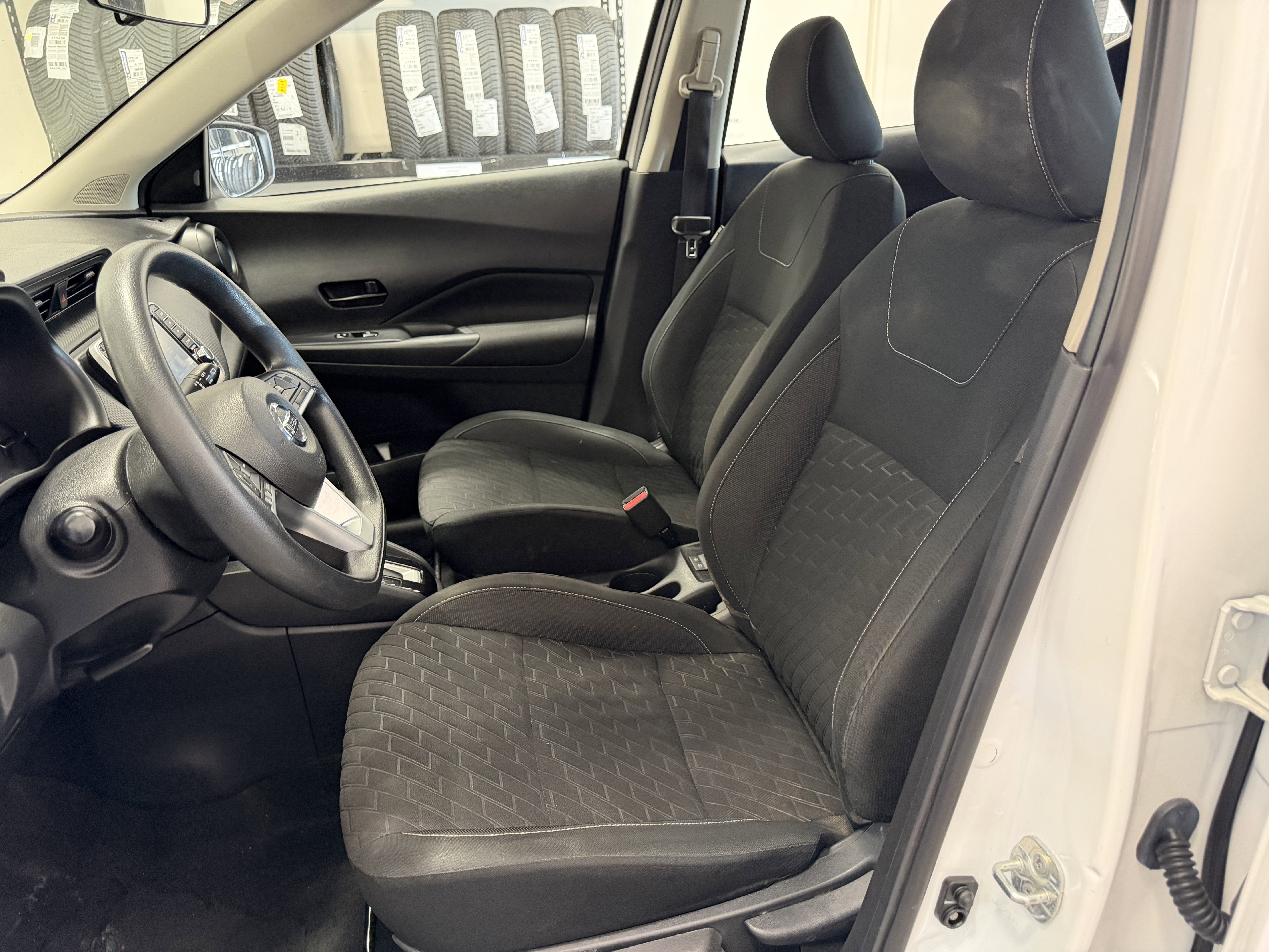 Used 2021 Nissan Kicks S FWD image 13