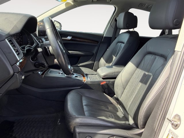 Used 2020 Audi Q5 2.0T Premium Plus w/ Premium Plus Package AWD/4WD image 9