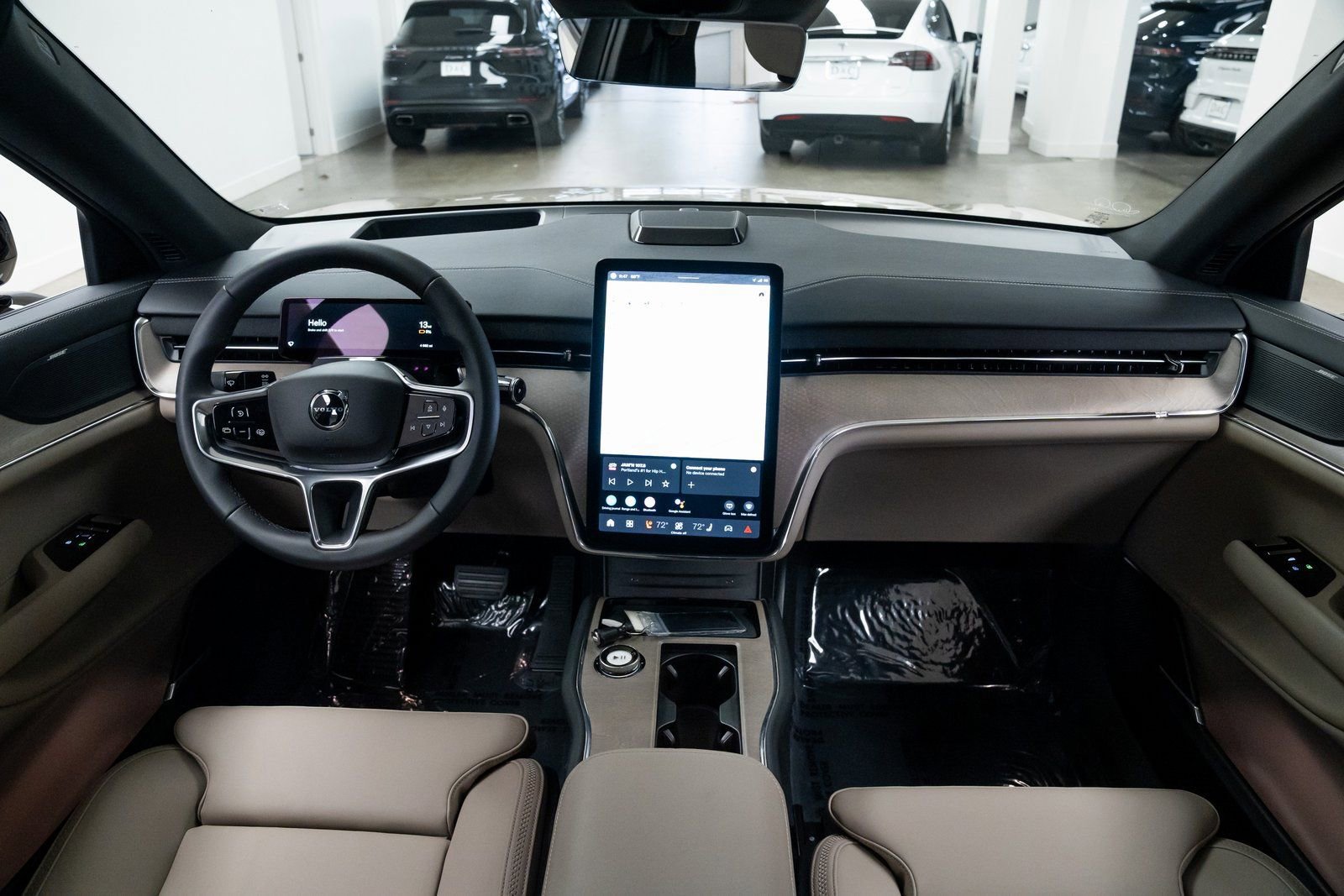 Used 2025 Volvo EX90 Plus image 9